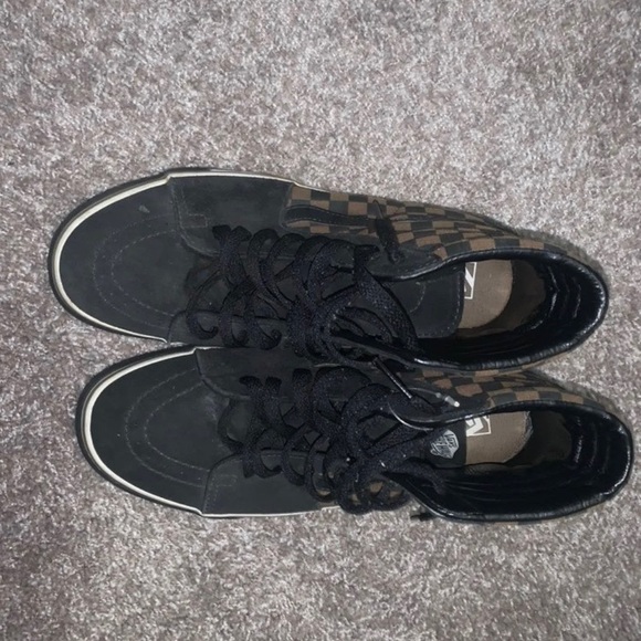 Hightop Checkered Vans - Picture 2 of 3